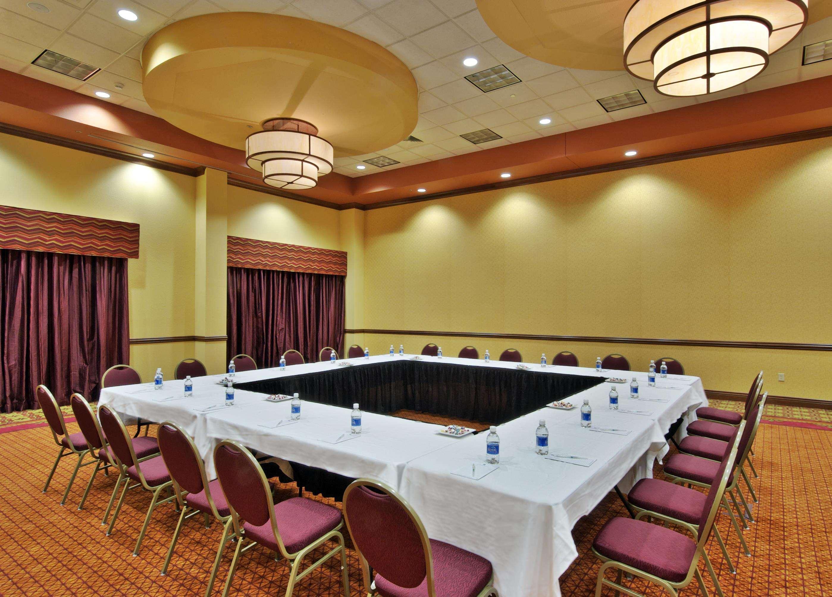 Embassy Suites Omaha- La Vista/ Hotel & Conference Center Einrichtungen foto